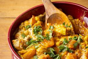 Tajine poulet, potimarron, chou-fleur, pruneaux